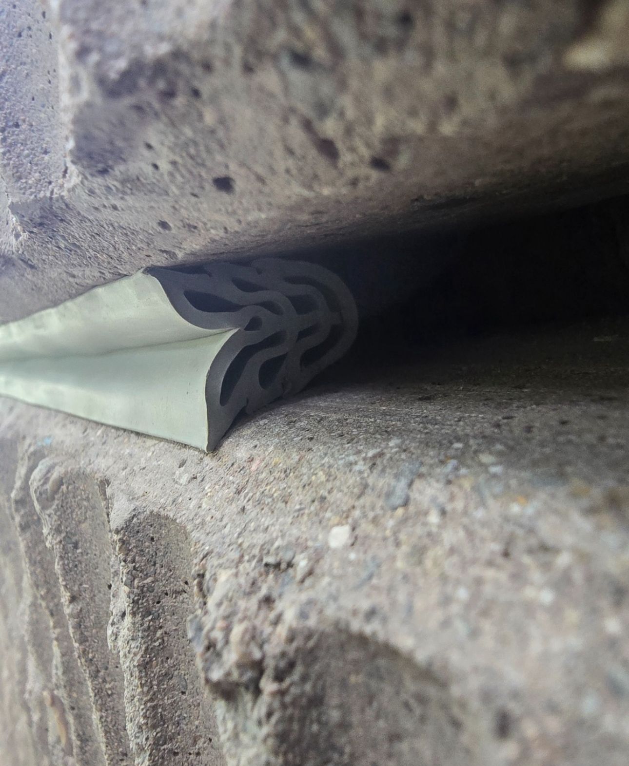 Gummidichtungen für Gebäudeaußenfassaden - Wetterbeständig